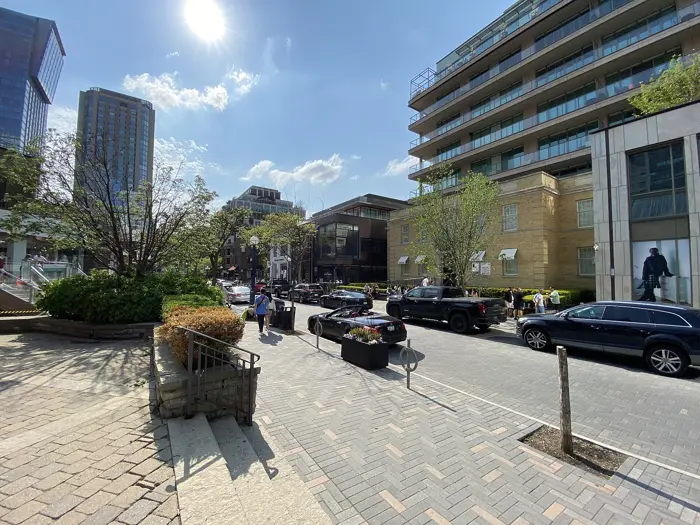 Yorkville Avenue streetscape